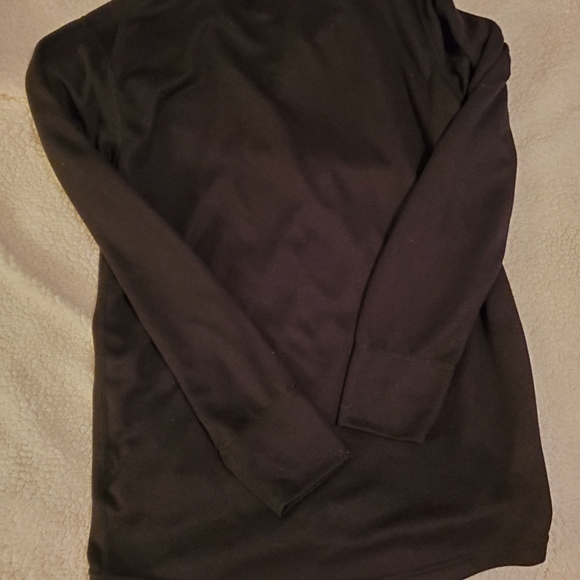 Mens Carhartt Medium black pullover with zipper. Long sleeve shirt - Picture 5 of 5